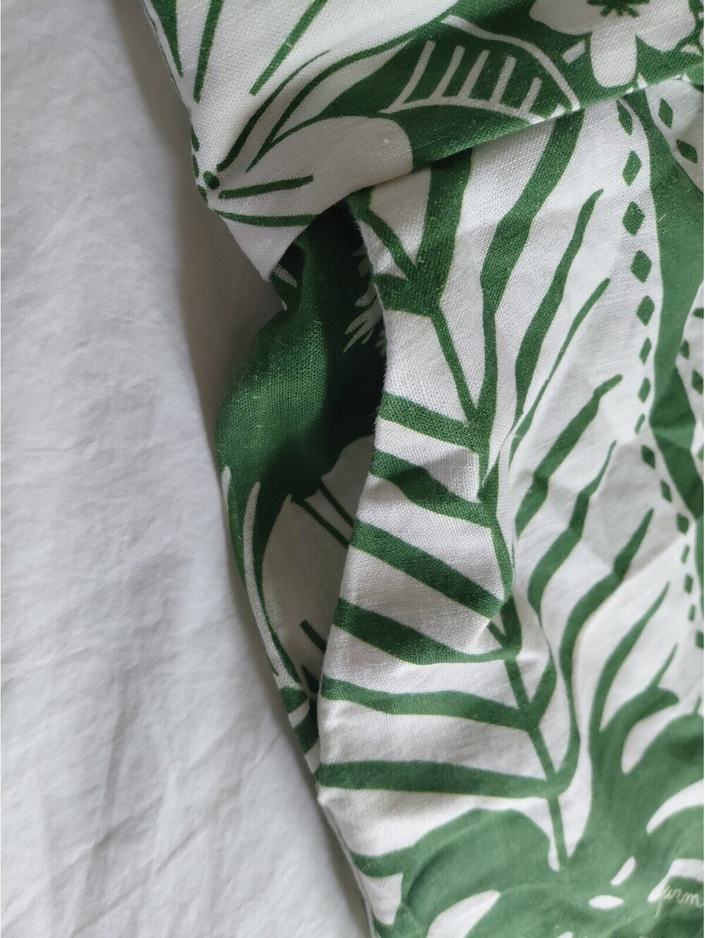 Farm Rio Macaw Elegance Women's XL Off-White Green Belted Romper Likenew #729 - Picture 5 of 12